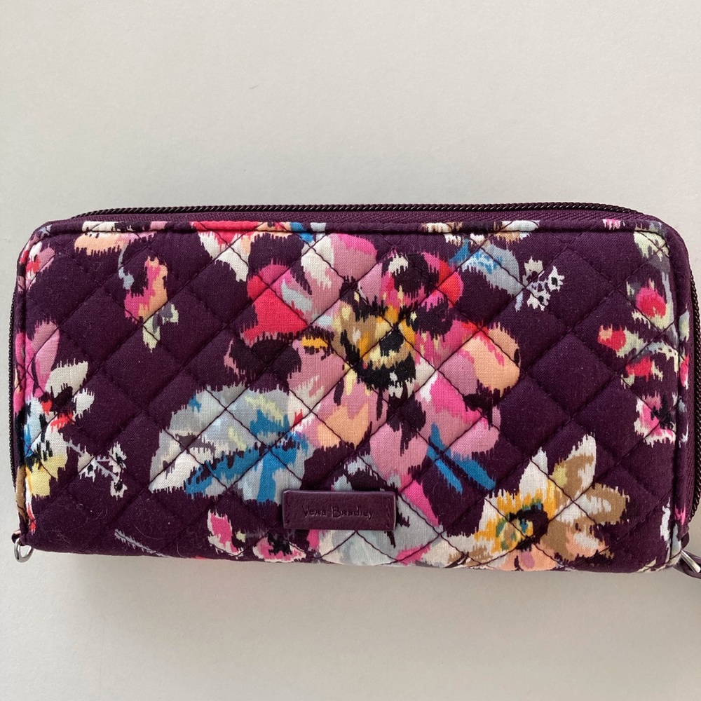 Vera Bradley accordion style wallet. New price